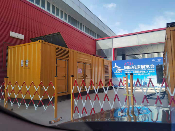 凭祥发电车出租-发电机无电压或电压太低怎么办？