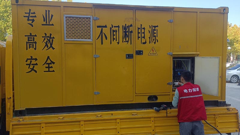 凭祥柴油发电机组和UPS电源配合使用时，如何避免切换过程中的电力中断？